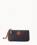 Dooney Pebble Grain Medium Wristlet Black ID-wGbkYqup